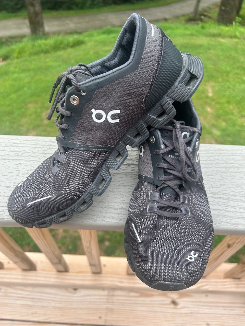 On Running Sneaker Cloud X Black Asphalt Woman (8, Black/Asphalt) - Picture 4 of 8